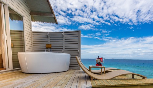 Villa, sobre el agua (Spa)