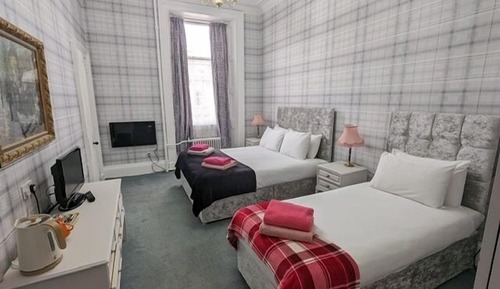 Habitación triple estándar, baño privado
