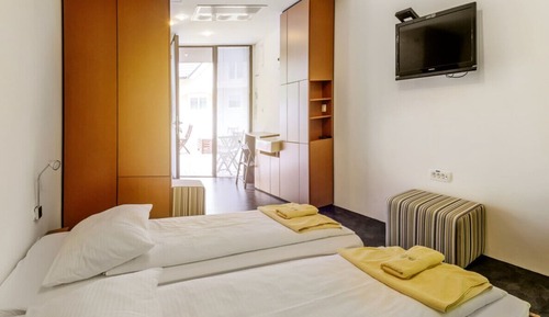 Habitación estándar con 1 cama doble o 2 individuales