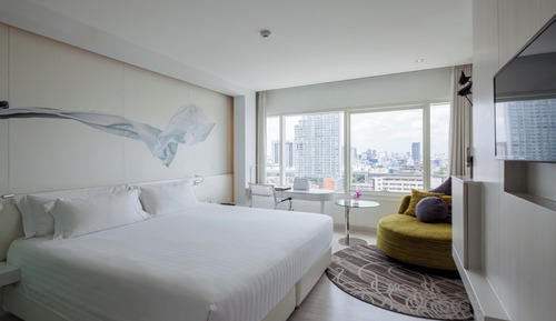 Habitación superior, 1 cama de matrimonio grande, vistas a la ciudad