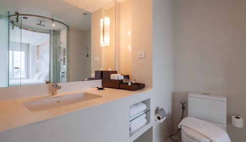 Habitación Deluxe, 1 cama de matrimonio grande, vistas a la ciudad