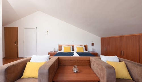 Estudio Premium, 1 cama de matrimonio, terraza, vistas al patio