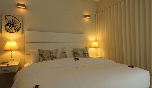 Three Bedroom Luxury Apartment 