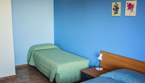 Habitación triple económica
