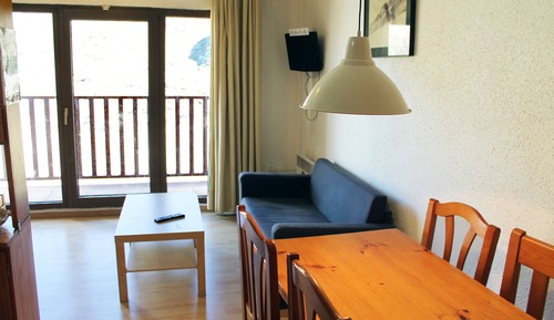Estudio (for 3/5 people)