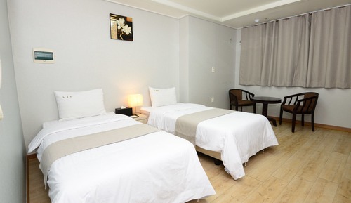 Habitación estándar con 2 camas individuales