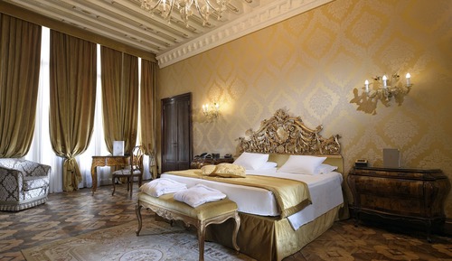 Suite, vistas al canal