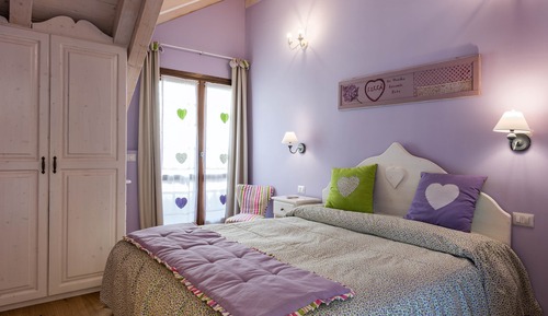 Habitación superior con 1 cama doble o 2 individuales