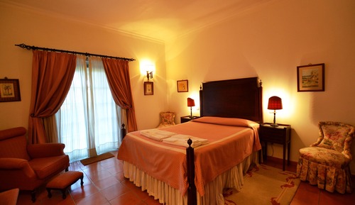 Habitación clásica con 1 cama doble o 2 individuales