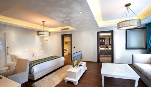 Villa Royal (Poch Club)