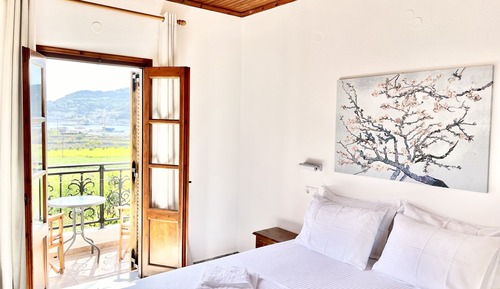 Estudio, vistas al mar
