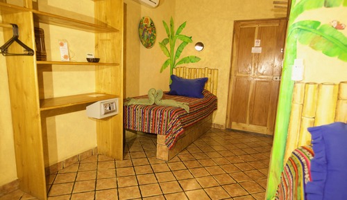 Village Room - 1 Queen, 1 Single