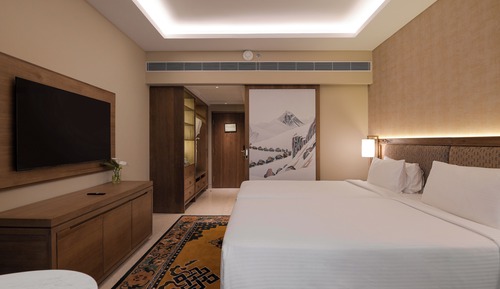 Habitación Club con 2 camas individuales (Shangrila)