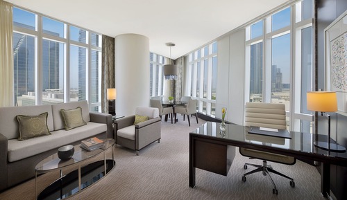Suite Premier (Skyline View)