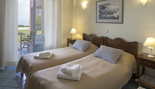 Dúplex familiar, 2 habitaciones, cocina, vistas al mar (Apartment for 4)