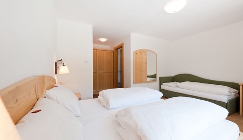 Habitación triple Confort, vistas a la montaña