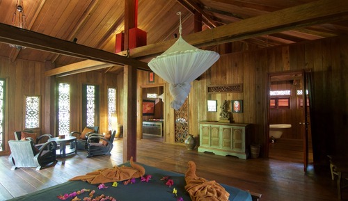 Villa tradicional, vistas a la piscina