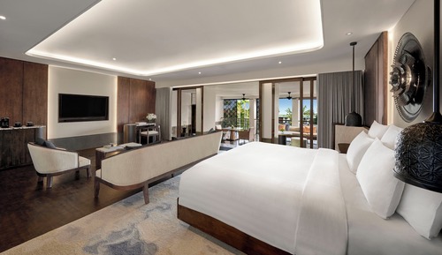 Suite junior, 1 cama de matrimonio grande, vistas al jardín