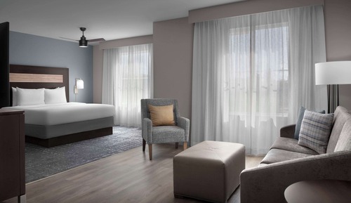 Estudio, 1 cama de matrimonio grande (Mobility & Hearing, Roll-in Shower)