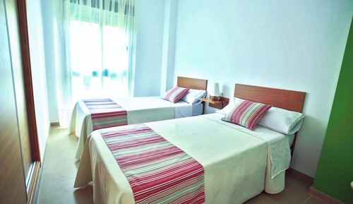 Apartamento familiar, 2 habitaciones, terraza