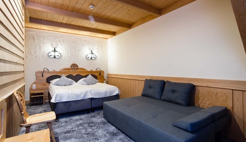 Habitación triple (osobny budynek)