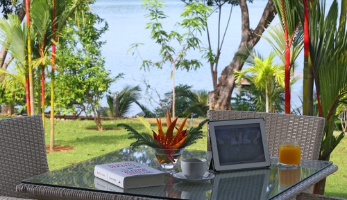 Bungalow, mirando al mar