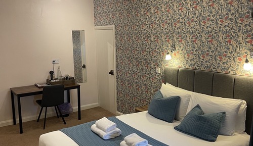 Habitación doble, baño privado