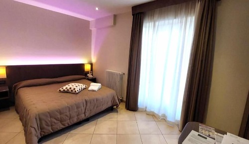 Habitación Deluxe con 1 cama doble o 2 individuales, 1 habitación, vistas a la ciudad