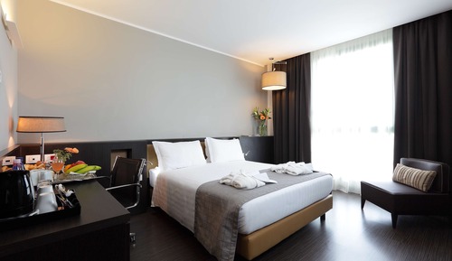 Habitación superior, 1 cama de matrimonio, no fumadores