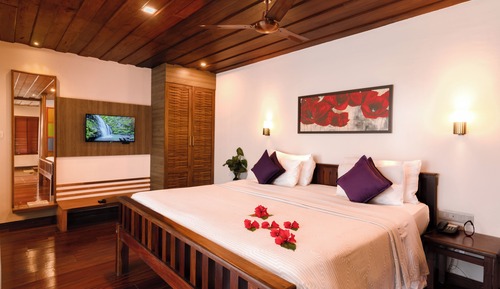 Honeymoon Suite with Plunge Pool