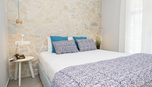 Habitación Confort con 1 cama doble o 2 individuales