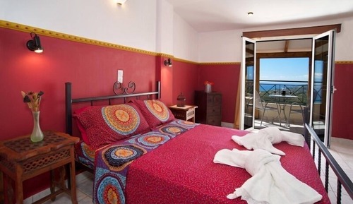 Estudio superior, vistas al mar