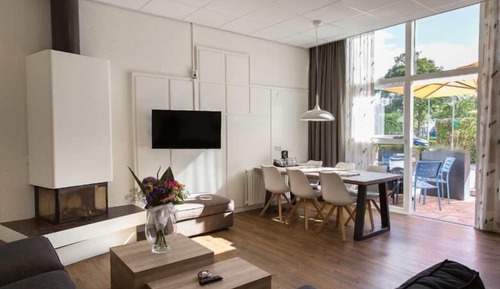 Suite familiar (4 Adults, 2 Children)