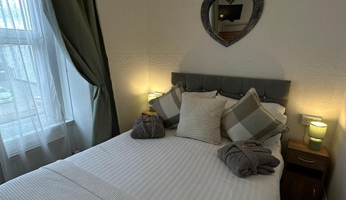 Habitación doble, baño privado
