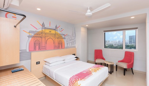 Luxe Queen Room