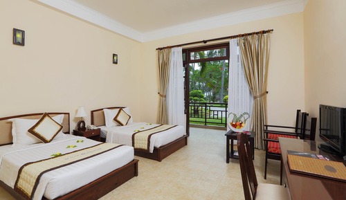 Habitación superior, vistas al jardín