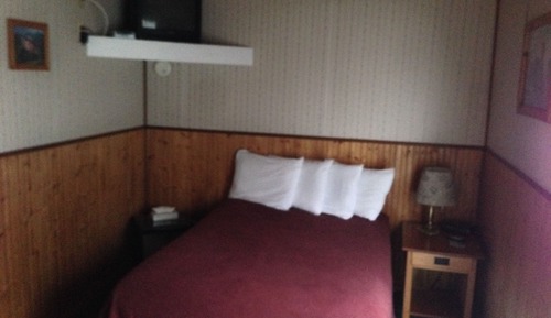 Mail Car, 2 Queen Beds