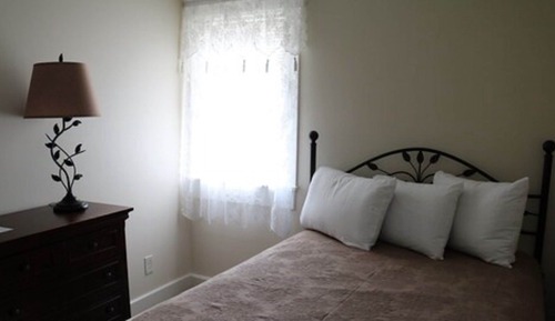 Farmhouse Small Suite, 1 Queen Bed & 1 Double Bed