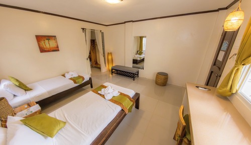 Habitación superior con 2 camas individuales