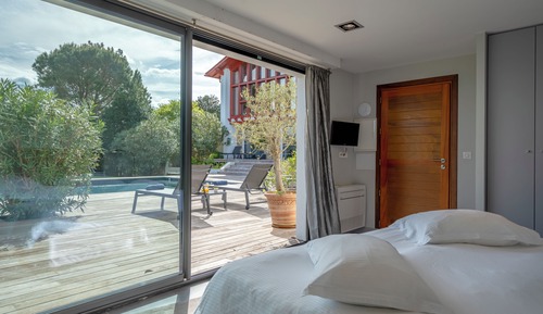 Habitación doble, terraza, vistas al jardín (Parlementia)