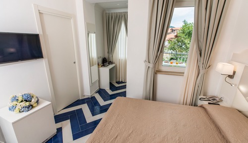 Habitación económica con 1 cama doble o 2 individuales