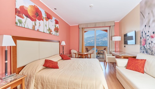 Habitación Confort doble, balcón, vistas al lago (2 people)