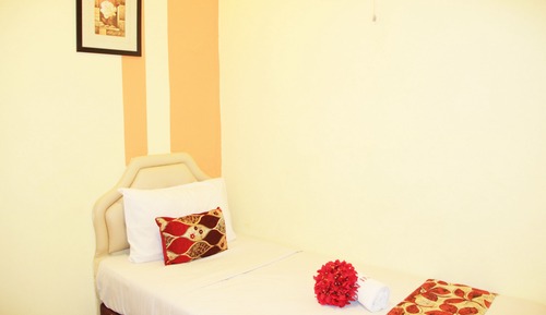 Habitación individual, sin ventanas