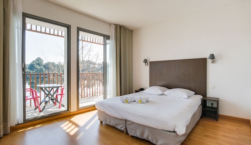 Apartamento económico, 1 cama de matrimonio con sofá cama