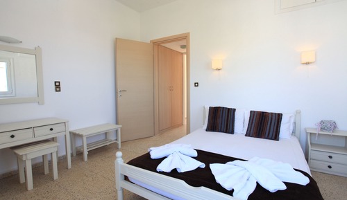 Superior One Bedroom Triple Apartment