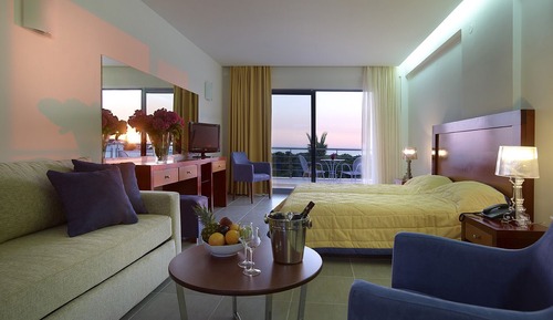 Habitación triple Deluxe, vistas al mar