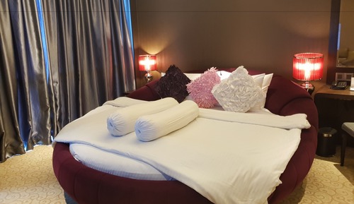 Suite de luna de miel (Round Bed)