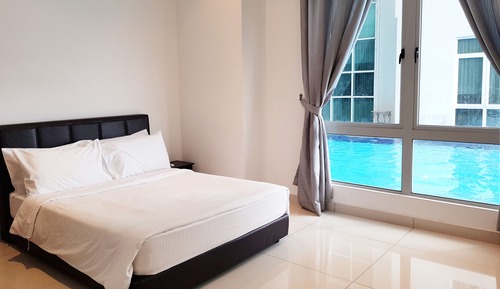 Executive 3 Bedroom With Private Pool A