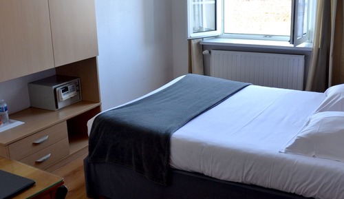 Habitación triple estándar, habitaciones comunicadas