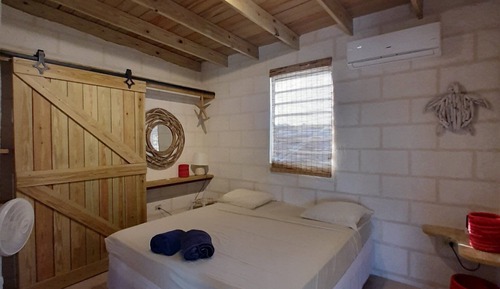 Casa de campo Confort, 1 cama de matrimonio grande, vistas al mar